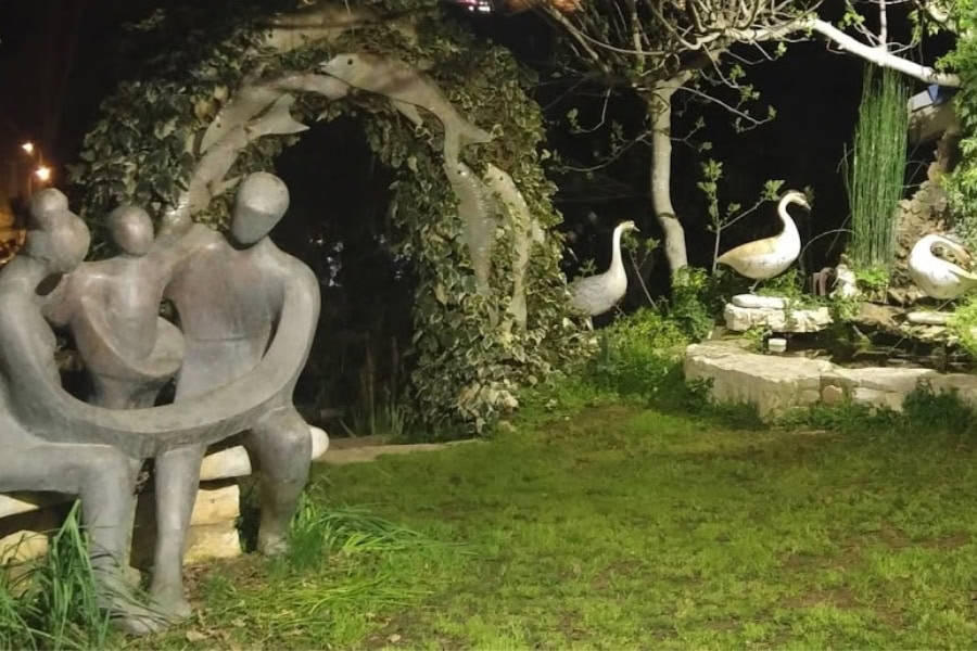 כשאמרת, לא סיפרת - שיר מאת שרה סגל־כץ