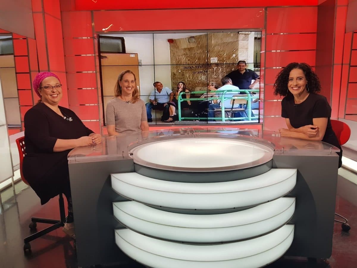 שרה סגל־כץ עושים סדר