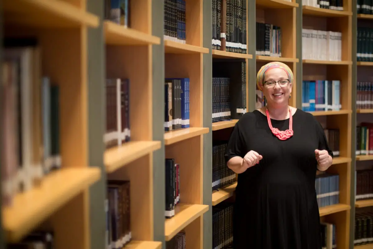 rאיון ב״הארץ״ עם הרבנית שרה סגל־כץ Rabbanit Sarah Segal-Katz